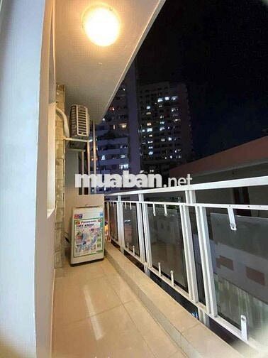 CHO THUÊ CĂN HỘ DẠNG STUDIO BANCOL LỚN + MÁY GIẶC RIÊNG TRONG PHÒNG