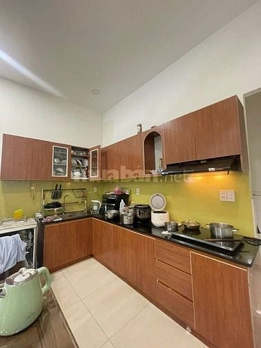 Định cư cần bán nhàPhan Văn Khoẻ Q6 65m2,980 triệu kếTTH châu văn liêm