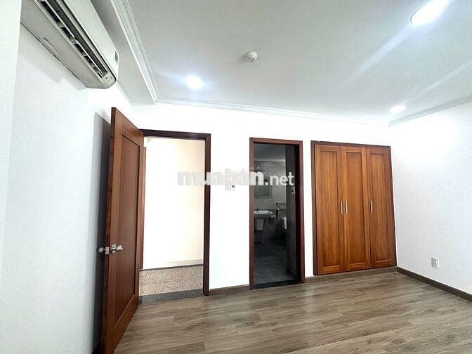 Bán căn hộ Penthouse Giai Việt Hoàng Anh 856 Tạ Quang Bửu, P5, Q8.