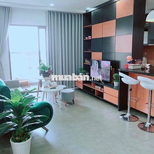 Cho thuê căn góc 3PN 112m2 view CV Gia Định Novaland