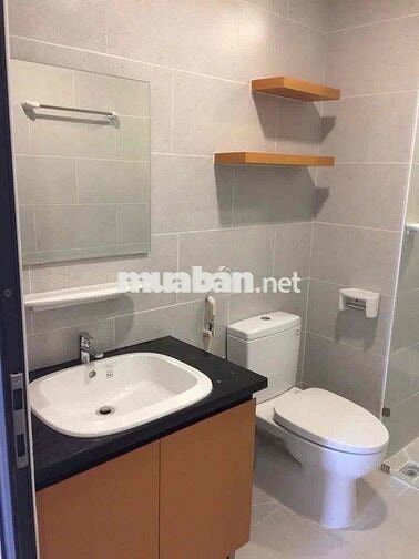 Cho thuê căn góc 3PN 112m2 view CV Gia Định Novaland