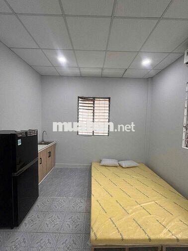 CHO THUÊ CĂN HỘ BAN CÔNG 2PN + 1WC FULL NỘI THẤT NGAY CV LÊ THỊ RIÊNG