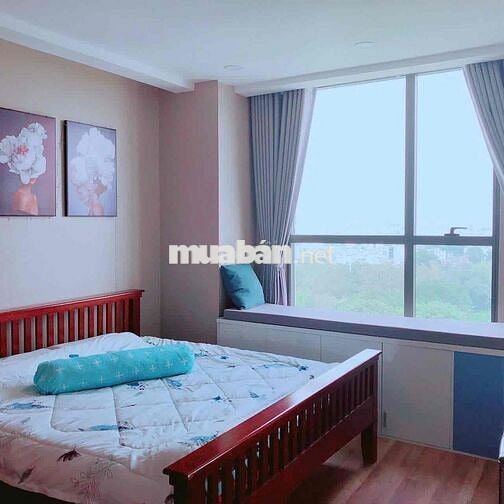 Cho thuê căn góc 3PN 112m2 view CV Gia Định Novaland