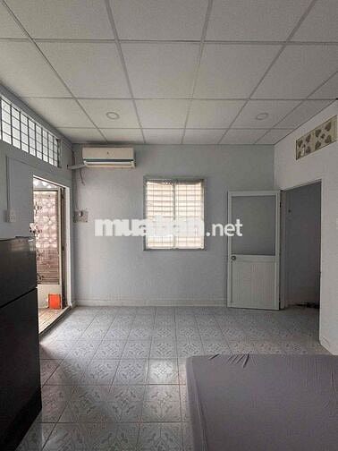 CHO THUÊ CĂN HỘ BAN CÔNG 2PN + 1WC FULL NỘI THẤT NGAY CV LÊ THỊ RIÊNG