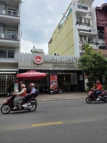 Mặt tiền Tân Sơn Nhì, Tân Phú; 200m2 (9.6x21); HDT 140Tr/Th - 32 Tỷ