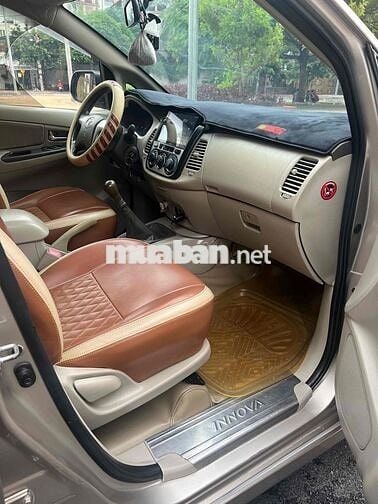 Toyota Innova 2015 - 138000 km