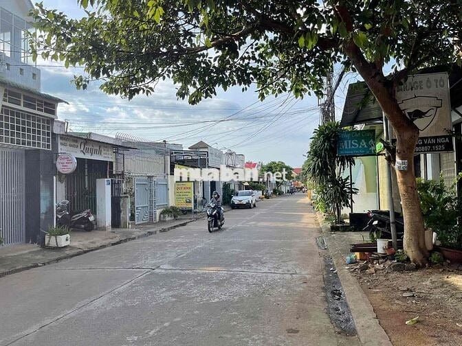 bán nhà 2 mặt tiền số nhà 42 dương vân nga