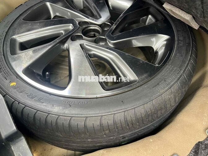 🔴 Kia Rio 2015 1.4 AT Hatchback - 46000 km