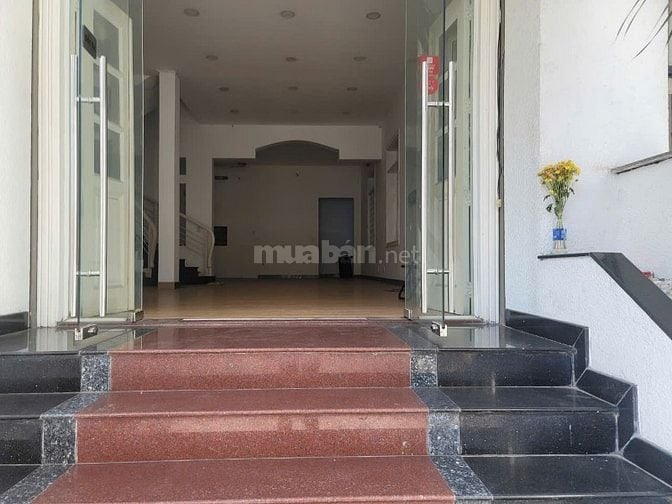 Cho thuê Biệt thự Mặt tiền ~700m2 Khu Phan Xích Long, Quận Phú Nhuận.