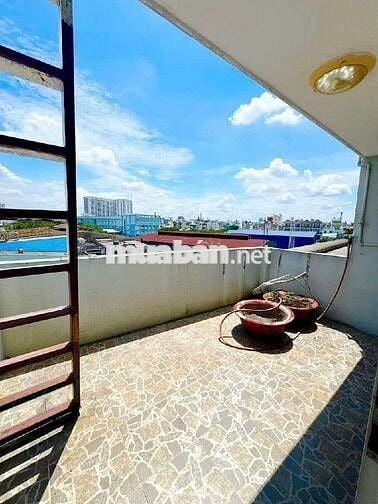 NHÀ ĐẸP 4 TẦNG, DT (32)M2, HẺM BA GÁC, 4 PN, 4 WC, 3,98 TỶ CÒN TL