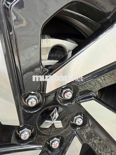 Mitsubishi Xpander 2024 Premium zin 1,6vạn km Mới