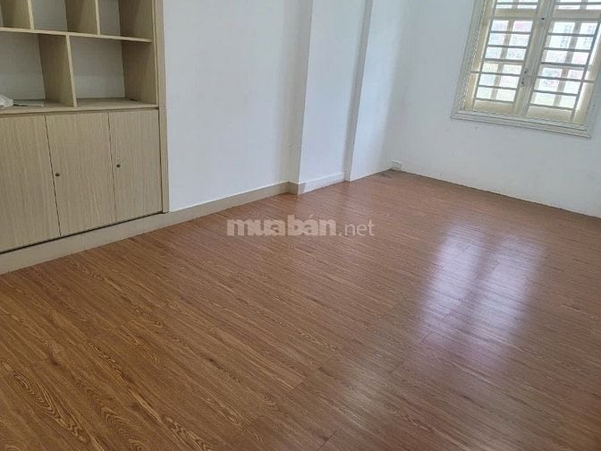 Cho thuê Biệt thự Mặt tiền ~700m2 Khu Phan Xích Long, Quận Phú Nhuận.