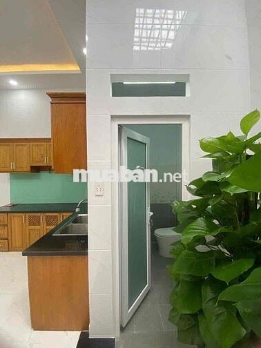 nhà bán vị trí đẹp , ngã tư ga Gò Vấp