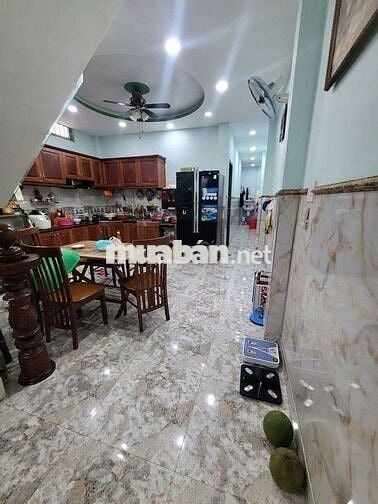 NHÀ HẺM 4M  NỘI THẤT GẦN FUNL KV AN NINH GẦN SONG HÀNH GIÁP TÂN BÌNH