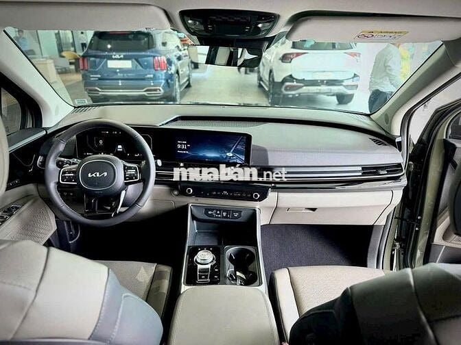 New Carnival 2.2D Premium 8S KM tiền mặt 100 tr