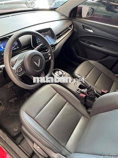 VinFast VF5 Plus 2025 Màu Đỏ - 14000 km