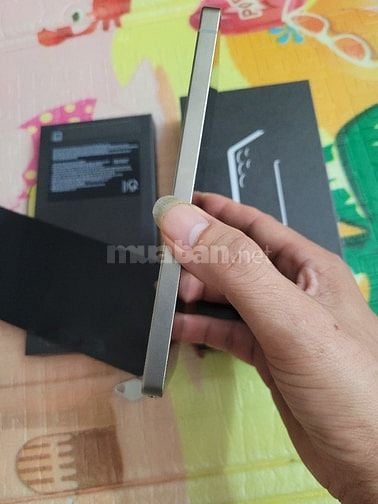 S25 ultra 256G nhớ. 12G ram màu đen mới 99.99%