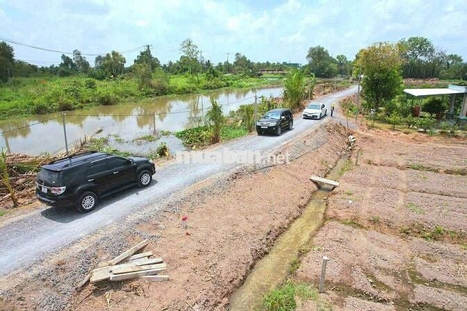 Hàng vip, 1000m2 đất vườn chuyển thổ View Kênh, 1.55 tỷ