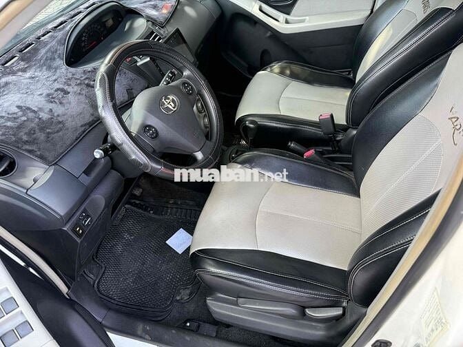 Toyota Yaris 2007 - 160000 km