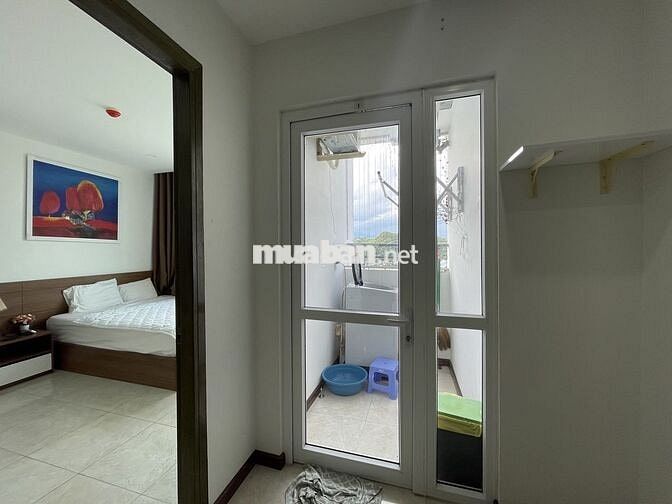 2 bedrooms for rent in Muong thanh near river, 04 Tran Phu.