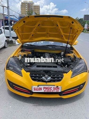 Hyundai Genesis 2010 Coupe 2.0 AT - 82000 km