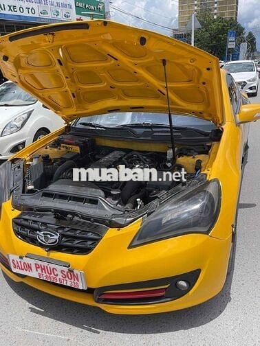 Hyundai Genesis 2010 Coupe 2.0 AT - 82000 km