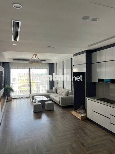 CẦN BÁN NHÀ THẠCH BÀN LONG BIÊN HÀ NỘI.