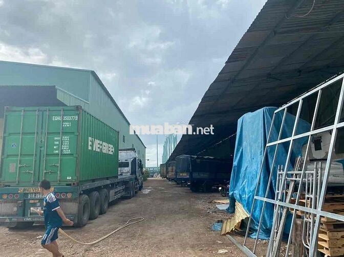 BÁN NHÀ ĐẤT TRIỆU ĐÔ, BÌNH TÂN, 14000m2, DOANH THU 1,5 TỶ/NĂM