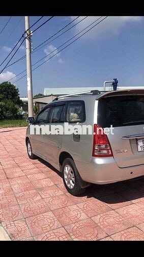 Toyota Innova 2006 G - 130000 km