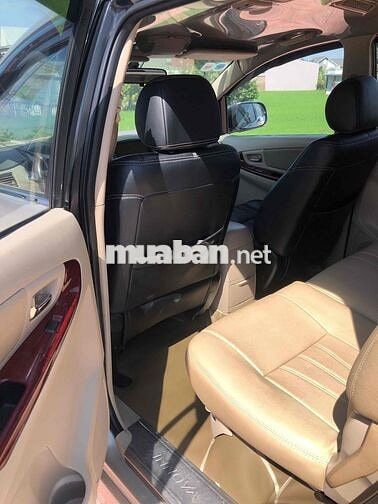 Toyota Innova 2006 G - 130000 km