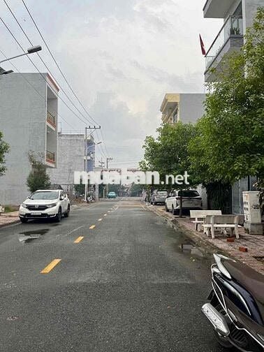 bán lô đất kdc nam an gần tt y tế dĩ an dt 67m2  giá đâu ty