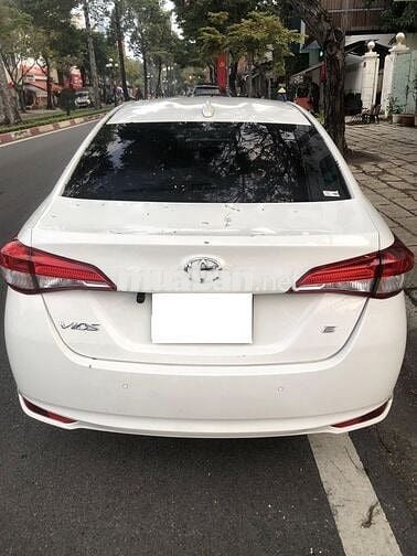 Toyota Vios E CVT 2019 màu trắng, số tự động