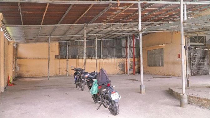 Cho thuê kho xưởng giá rẻ tại Nguyễn Văn Quá, P. Đông Hưng Thuận, Q.12