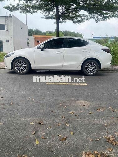 Mazda 2 2023 1.5 Luxury - 23000 km