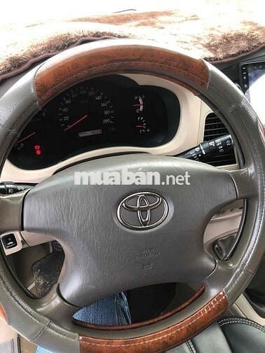 Toyota Innova 2006 G - 130000 km