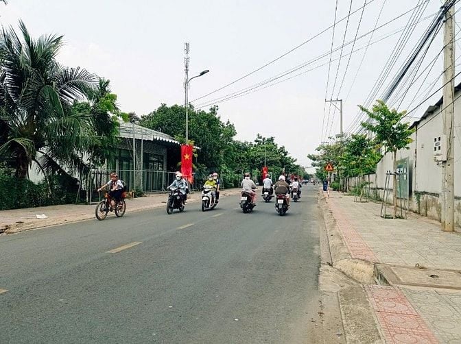 Bán 3 lô đất 46*128m MT đường Bình Nhâm 83, P. Bình Nhâm,T. Bình Dương