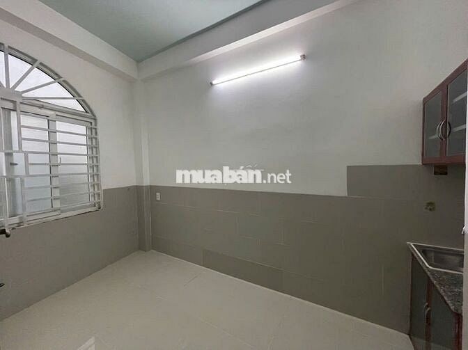 PHÒNG NGAY ĐẠI HỌC NGÂN HÀNG 500M ĐI BỘ