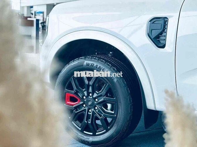 ✅Ford Everest 2025 Sport Special 2.0L 4x2 6AT