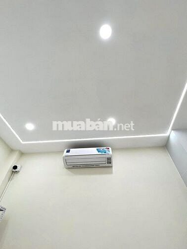 MT Ngay CMT8 & Rạch Bùng Binh , Quận 3 - 8x8m - 3 Tầng Suốt - 37 Triệu