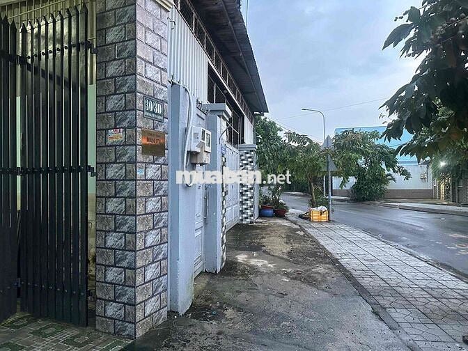 nhà mt siêu rộng 165m tân hiệp hoc mon. 5*33m giá 8tr