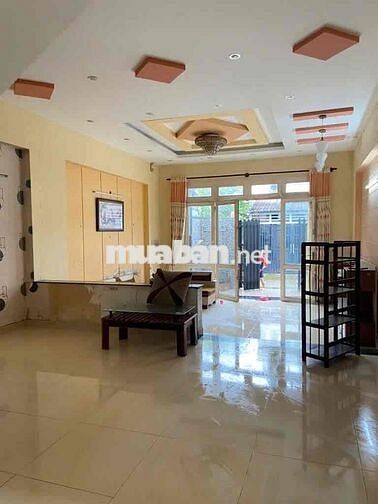 nhà 1/phan van hớn xtt  hoc mon. 7tr