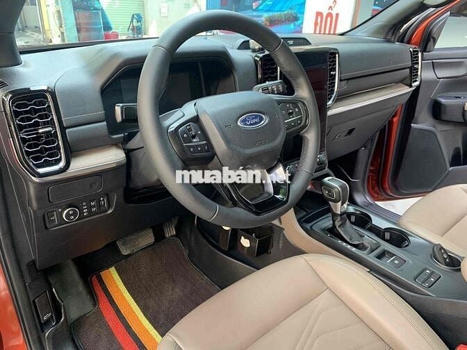 Ford Everest 2022 Titanium 2.0L 4x2 AT - 30000 km