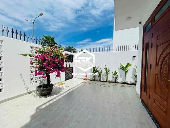 BIỆT THỰ 3 TẦNG Ở VÀ KINH DOANH SẠCH KDT MỸ GIA GÓI 2 ĐỐI DIỆN SÂN BÓN