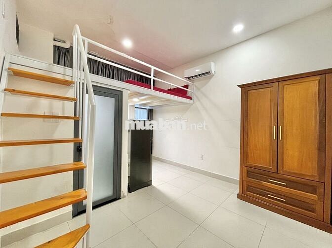 GÁC LỬNG CỬA SỔ TRỜI, FULL NỘI THẤT NGAY CHỢ HOÀNG HOA THÁM