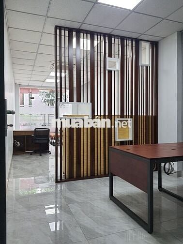 Văn phòng 8tr kế Vạn Phúc City - Có sảnh tiếp khách riêng