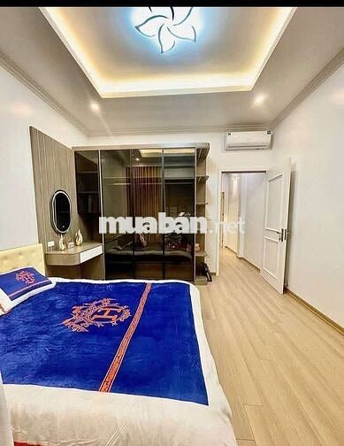 Tôi cần bán nhà Thái Hà 5tầng thang máy full nội thất.
