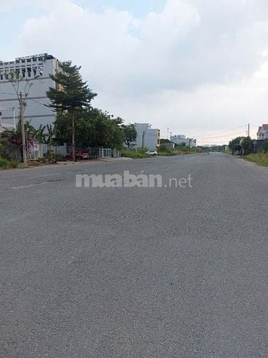 Bán đất mặt tiền đường Trương Gia Mô Rộng 40m.vị trí đẹp.DT 5x18m.