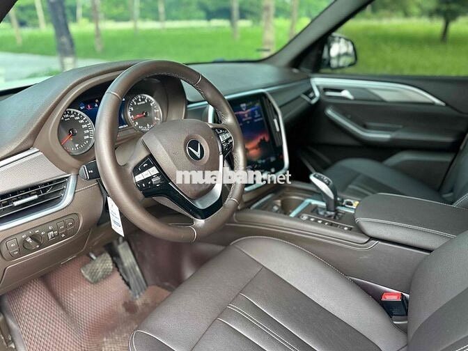 VinFast Lux SA2.0 2021 Plus 2.0 AT - 77000 km