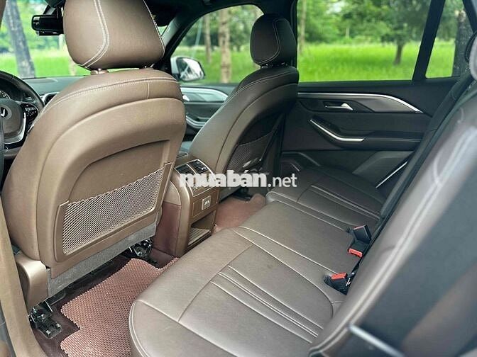 VinFast Lux SA2.0 2021 Plus 2.0 AT - 77000 km