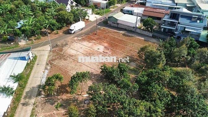 CẦN BÁN LÔ ĐẤT SỔ RIÊNG GẦN UỶ BAN PHƯỜNG BÌNH LỘC . TP LONG KHÁNH
